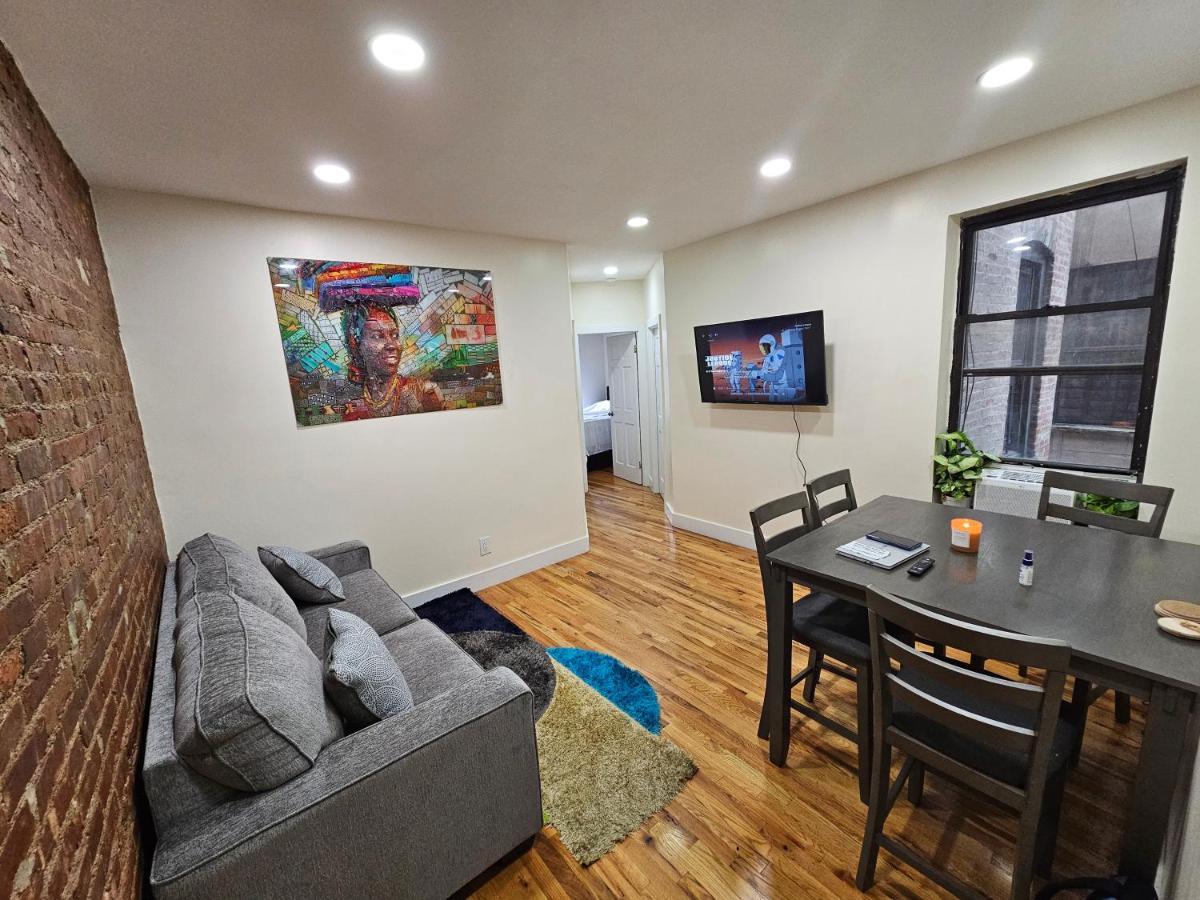 Apartment In Ню Йорк Екстериор снимка