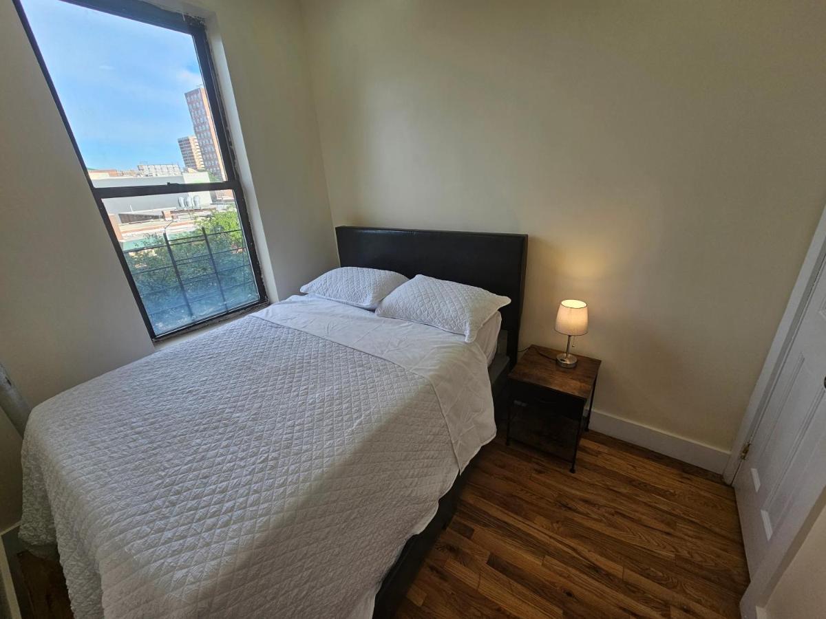 Apartment In Ню Йорк Екстериор снимка